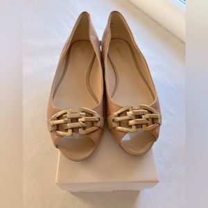 Nine West women’s flats with box